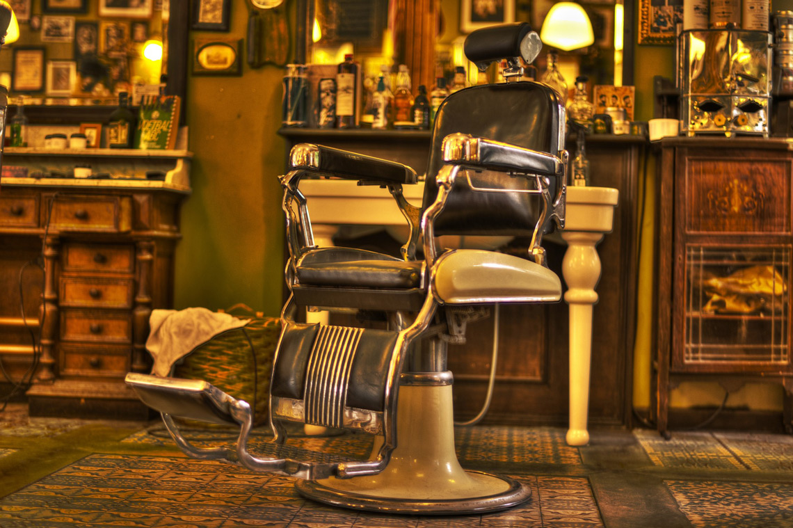 Types of Barber Chairs and How They Operate
